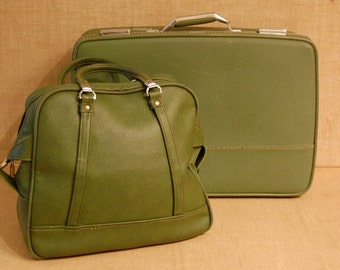 Vintage American Tourister Triump 2 piece Luggage, vintage suitcase, vintage carry on bag, vintage green luggage, over night bag,