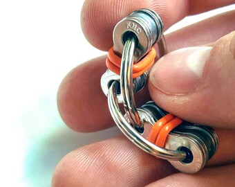 Think Link™ fidget toy (multiple colors) for focus. Great for ADHD Autism Anxiety Sensory Processing Disorder