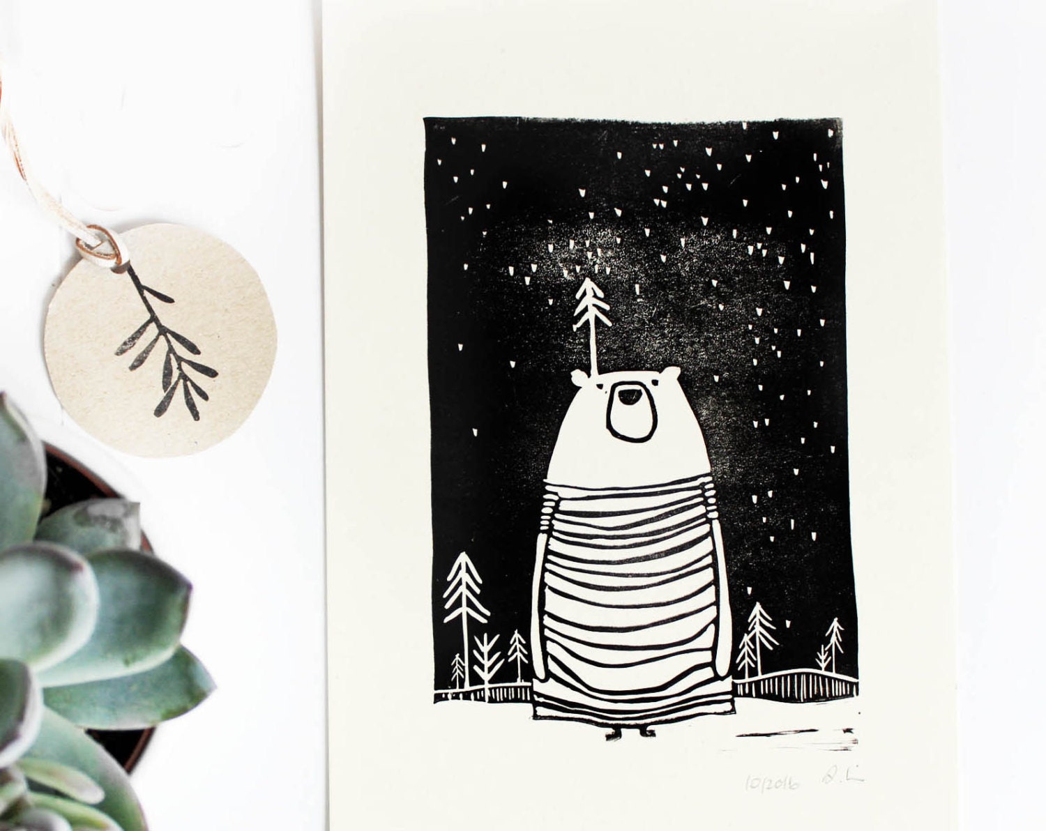 Linoldruck Bär im Wald Illustration Kinderzimmer