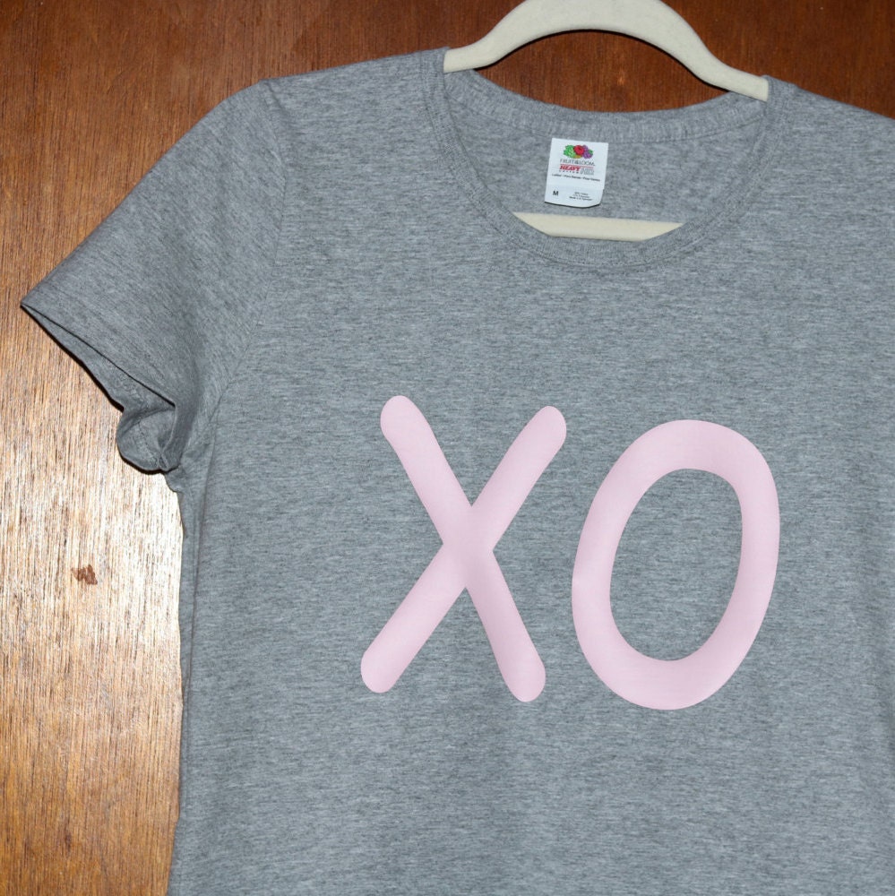 xo tee shirt