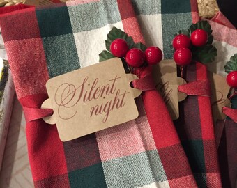 Holiday napkin wraps
