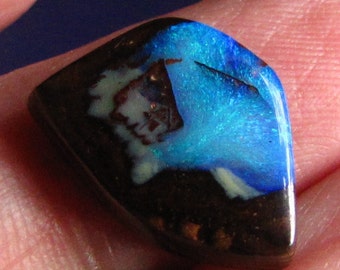 8.9ct wonderful handcrafted koroit boulder opal ≠11