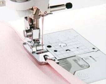 PP031 - Presser foot has clip ourleur 5 mm