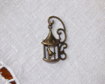 Ref 300180 bird cage charm