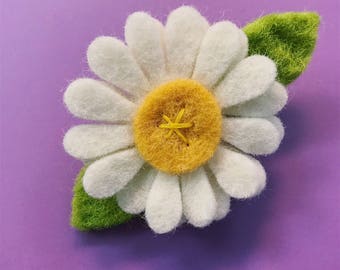Felt Daisy Hair Clip