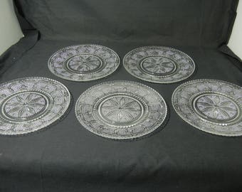 Heritage Pattern 9 1/4" Dinner Plates. Set of 5