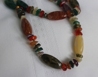 Earthtone Colored Lucite Beaded Necklace