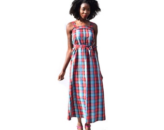 Sleeveless shift maxidress in jewel tone plaid 1970s 70s VINTAGE