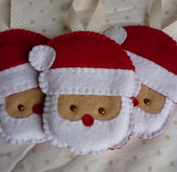 Items similar to Set of 3 Handmade Felt Santa Ornaments on ...