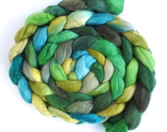 Outside the Window, Finn Wool Roving, Hand Painted Spinning or Felting Fiber
