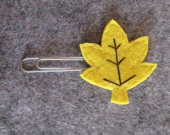 Leaf paper clip; Felt paper clip; Fall Planner accessories; Leaf planner clip; Bookmark; Felt bookmark; Gift under 3; Stocking stuffers.