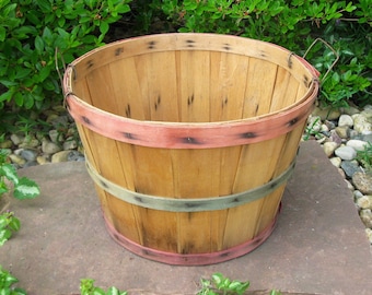 Shabby HALF Bushel Basket- Split Wood - Rustic Primitive - Fruit - Orchard- Apple basket - Harvest Basket -Photo Prop -fall decor