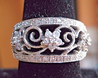 Estate diamond filigree ring in 10k white gold
