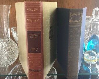 1940'sThe Pickwick Papers (The Posthumous Papers of the Pickwick Club) and A Tale of Two Cities and Christmas Stories and The Chimes package