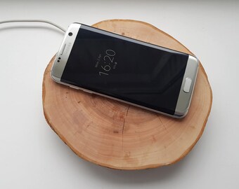 Hand-Made Wooden Wireless Charger (Qi Standard)