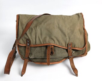 Distressed Canvas Leather Military Bag, Green Messenger Crossbody Bag, 70s Canvas USSR Haversack, Messenger Crossbody Military Canvas Bag