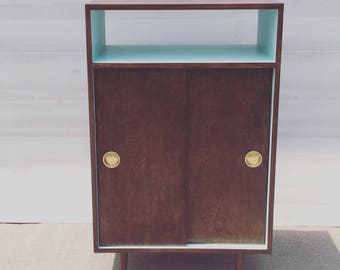 Record Player Stand / Record Cabinet / Mid Century Modern / Vinyl Storage / TV Cabinet / with Sliding Doors