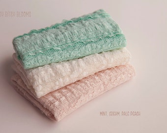 Newborn Ruffle Lace Wrap, Newborn Photo Prop, Baby Girl Ruffle Wrap, Newborn Stretch Lace Wrap, 5 colors, RTS