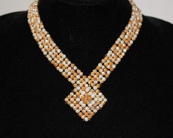 Elegant beading and Crystal Necklace docolletè