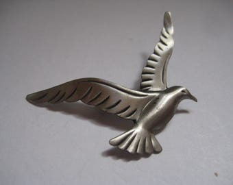 BEAU STERLING Marked Seagull Pin