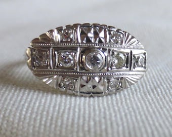 14 kt FLOWER ANNIVERSARY RING in white gold 1940's