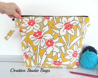 Knitting Project bag, Spring daffodil knitting bag, Zipper Yarn bag, Crochet project bag, Mother's day gift for knitter