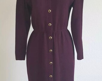 Vintage 70’s 80’s St. John by Marie Gray Santana Knit Plum Sheath Dress Gold Button’s Career Office Modest Size 6 USA