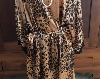 3XL / Robe / Animal Print / Leopard Print / Vintage Lingerie / XXXL Size 22/24 / Plus Size