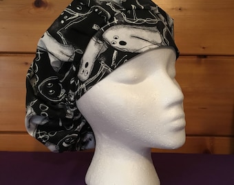 Women’s adjustable bouffant surgical scrub hat.