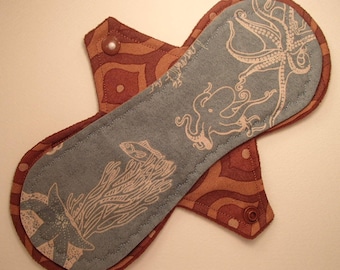 9" light cloth pad, octopus and coral, reusable cloth pad, exposed core, windpro fleece, flannel core, 2.5" snapped width