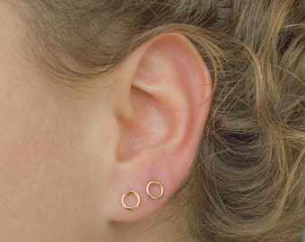 Circle studs - circle earrings - gold circle studs - minimalist stud earrings - gold studs - open circle earrings - open circle studs