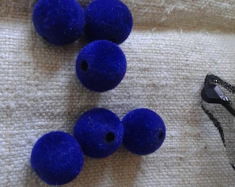 set of 6 Sapphire velvet acrylic beads
