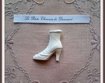 Decorative plaster retro boot shape