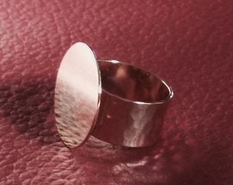 Ring Blanks 20mm pad 2 Discreet TOP ADJUSTABLE small to size 11 large Quality Sterling silver plated Hammered patternBases 20mm bonding pad