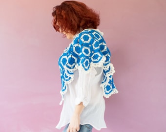 Japanese Spring Poncho Pure Sky Blue & White Bloom Flowers (C16)