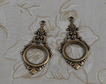 LuxeOrnaments Oxidized Brass Filigree Frame Pendant 37x20mm (2pcs) S-5466-B