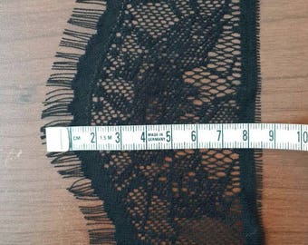 2 meters black Chantilly lace