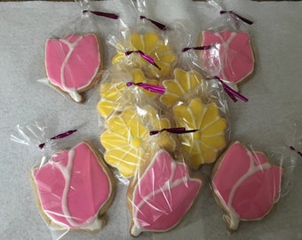 1/ Dozen girls flower sugar cookies