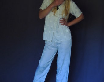 Vintage silk blend le smoking outfit / pants and top mandarin oriental pygamas medallion print in shimmering white