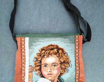 Handmade vintage messengerbag with embroidery