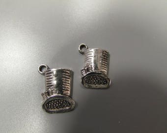 Silver Mad Hatters Hat Tibetan Charm X 2
