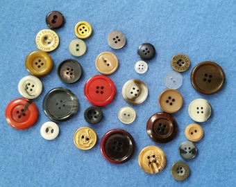 Vintage Button Assortment Mix, 30 vintage buttons, instant collection no. 1
