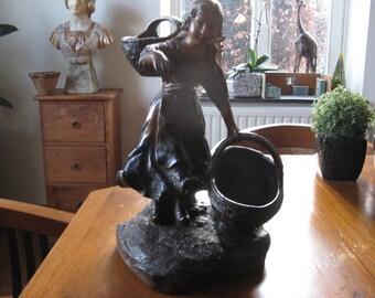 A beautiful antique terracotta original image, marked and numbered FTB 226 ... 20 years of last century.