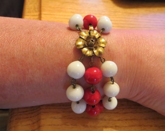 Glass bead 3 strand red and white bracelet with floral clasp 1940s