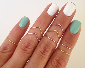 8 Midi Rings in Gold and Pink Rose, Chevron and Simple Band Midi Rings. Mid knuckle stacking rings to wear in many combinations!
