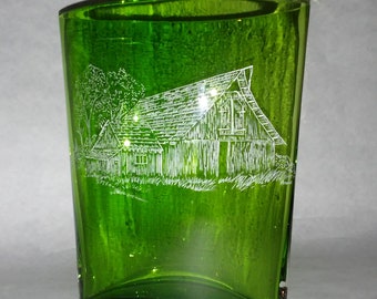 Hand engraved Barn / etched vase.