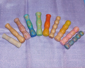 Wooden handcrafted Comfort handle and hook, great for Crochet + Knitting looms! Great for Mom's and Grandma's! You choose hook + Size!