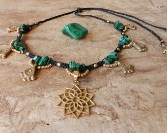 Flower of life tribal malachite necklace • • • tribal • • Boho • • Ethnic • • • Malachite necklace Flower of Life Macrame