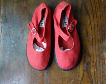 Chinese Laundry 90's mary jane flats