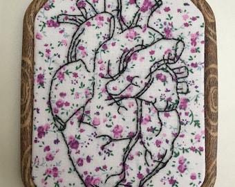 Realistic heart - hand embroidery - 4.5 by 6 inch hoop
